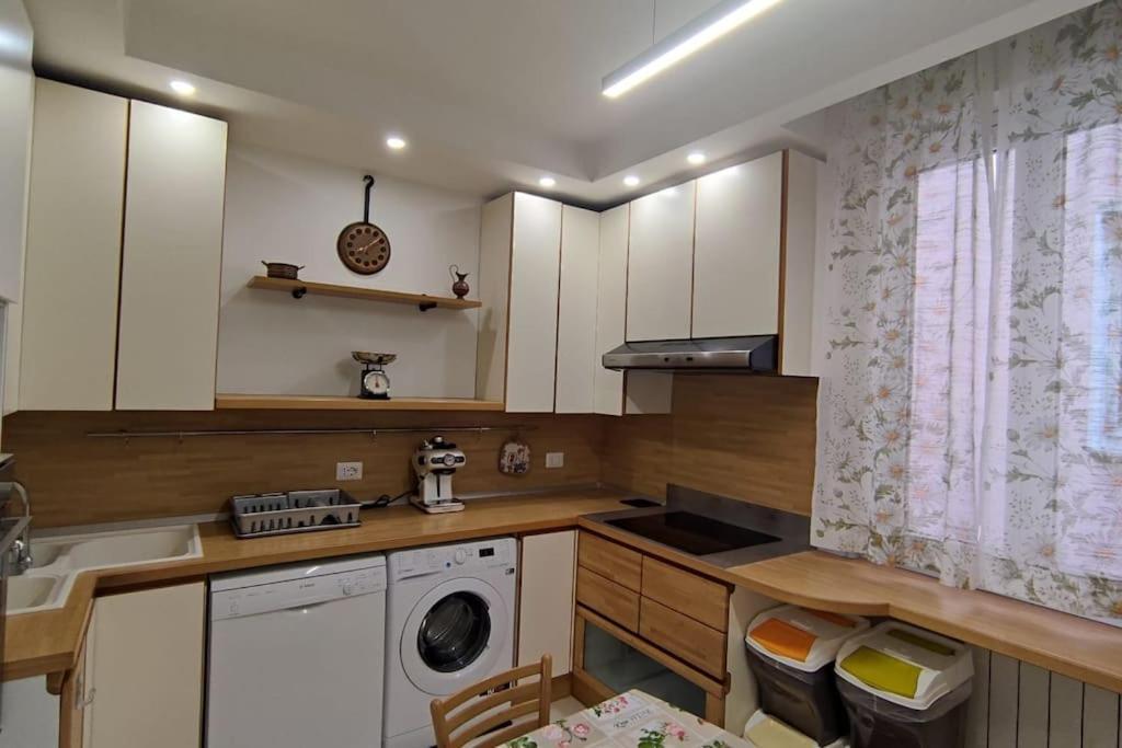 Elegante Alloggio Zona Storica Lecco Zewnętrze zdjęcie