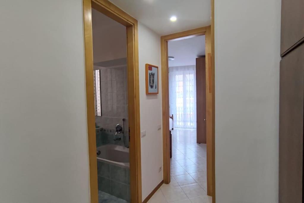 Elegante Alloggio Zona Storica Lecco Zewnętrze zdjęcie