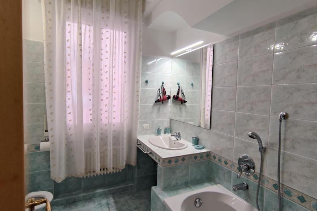 Elegante Alloggio Zona Storica Lecco Zewnętrze zdjęcie